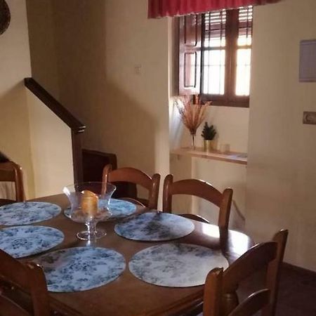 הוילה Villanueva del Rosario La Casita De Piedra מראה חיצוני תמונה