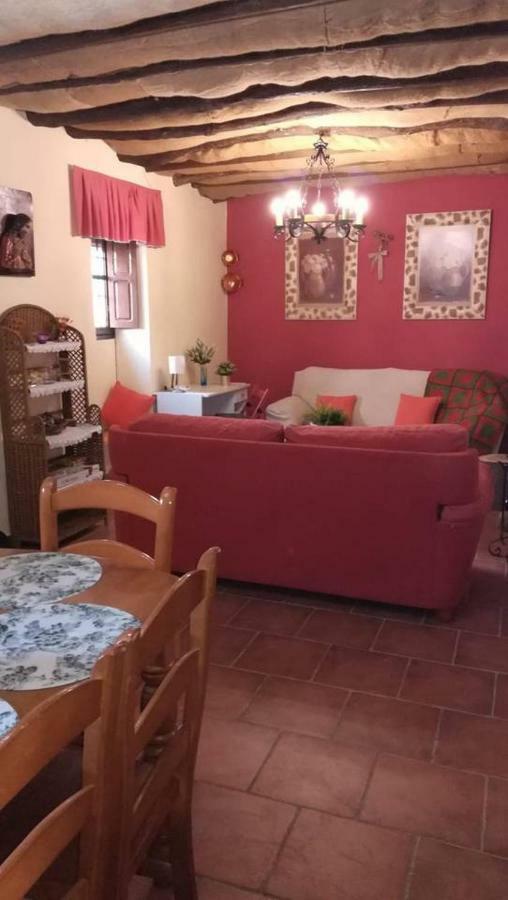 הוילה Villanueva del Rosario La Casita De Piedra מראה חיצוני תמונה