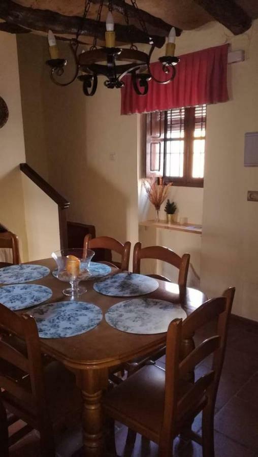 הוילה Villanueva del Rosario La Casita De Piedra מראה חיצוני תמונה